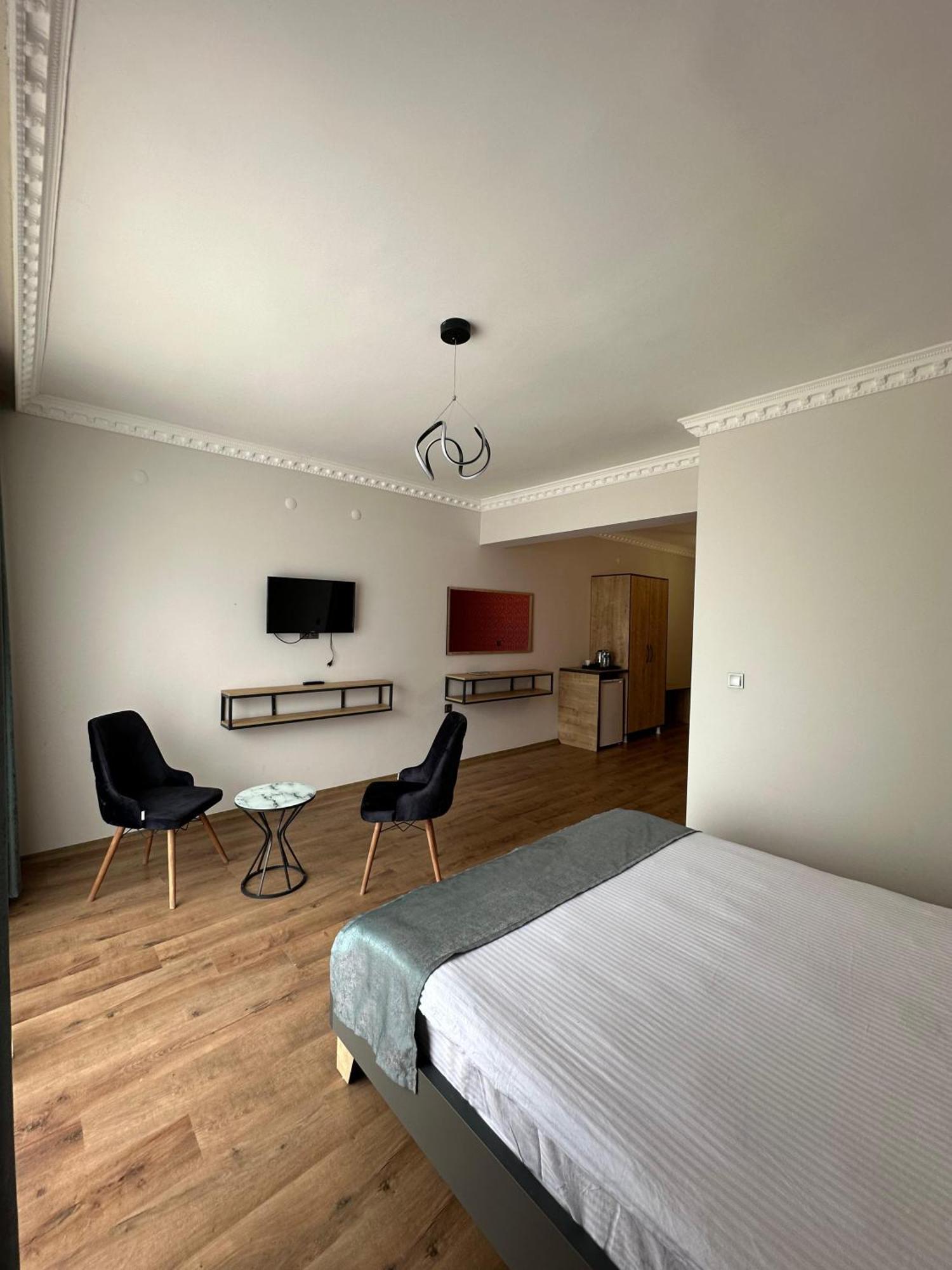 ואן Orient Hotel מראה חיצוני תמונה