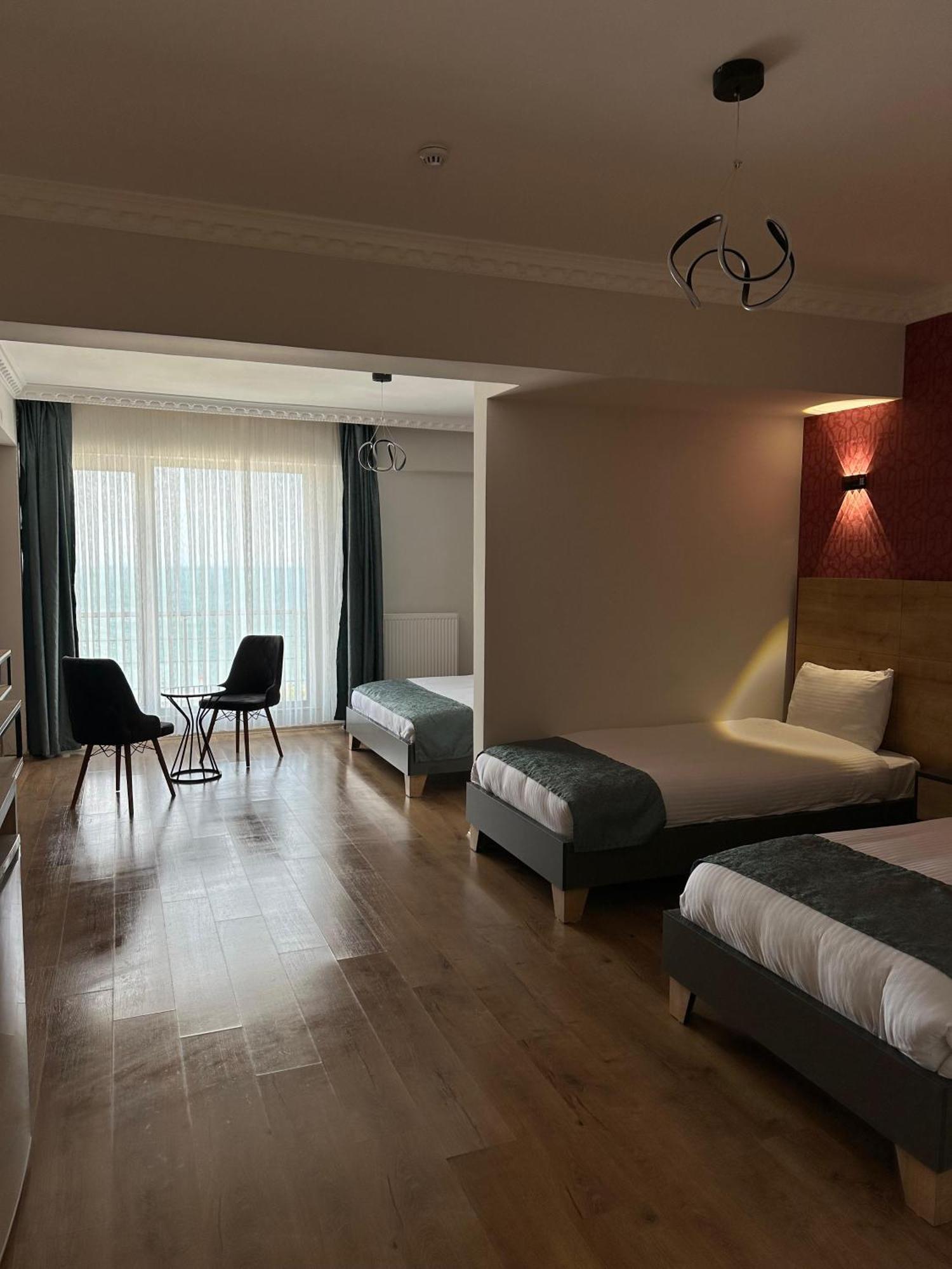 ואן Orient Hotel מראה חיצוני תמונה