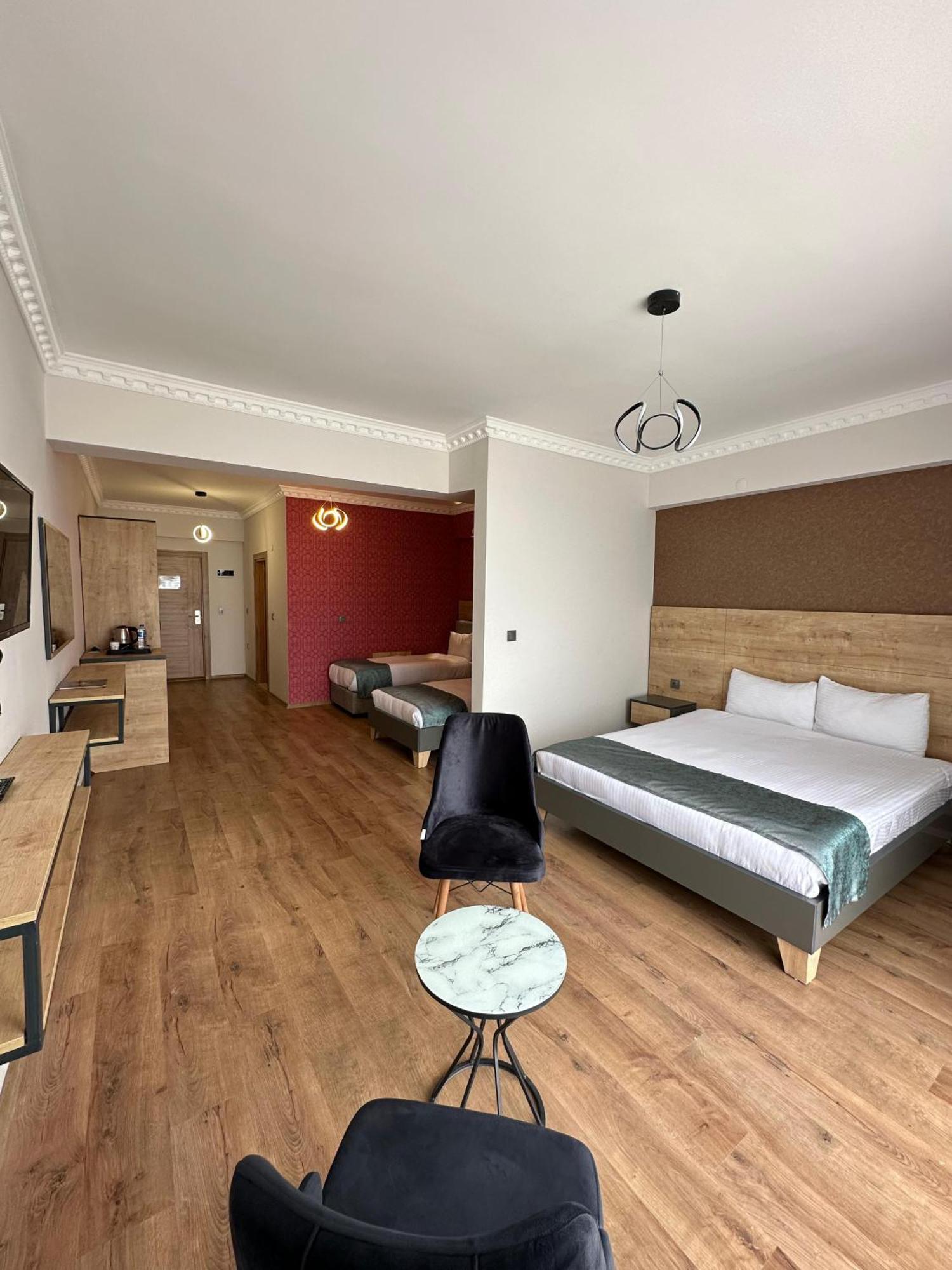 ואן Orient Hotel מראה חיצוני תמונה