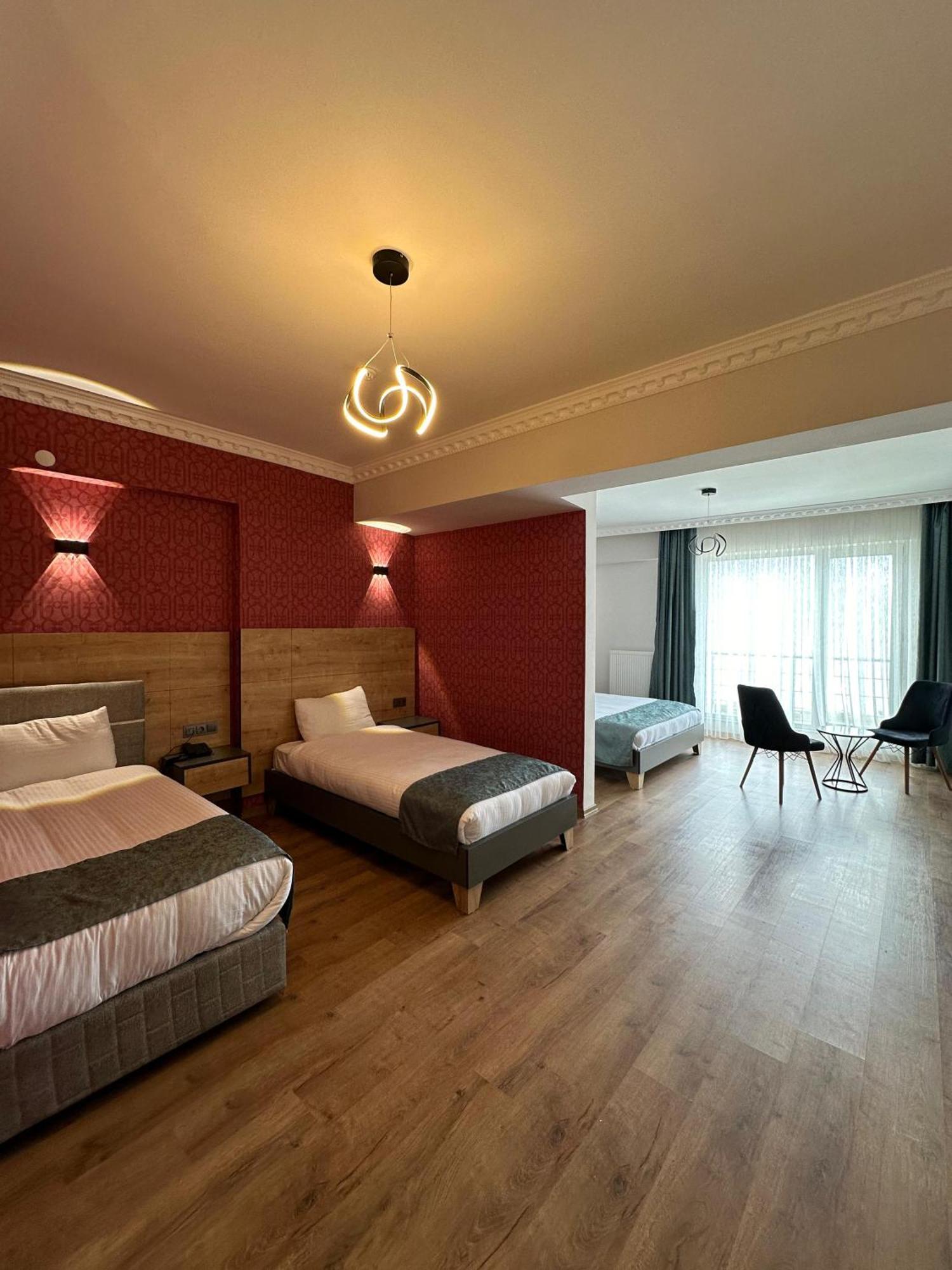 ואן Orient Hotel מראה חיצוני תמונה